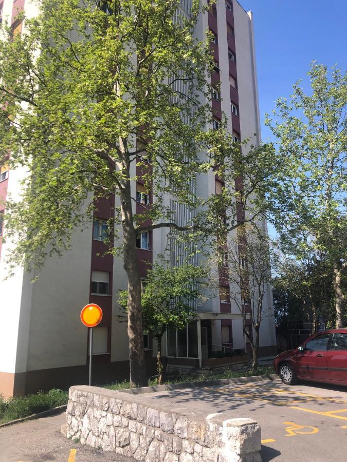 Apartment Ura Рийека Екстериор снимка