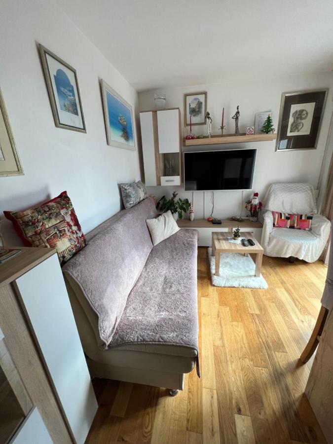 Apartment Ura Рийека Екстериор снимка